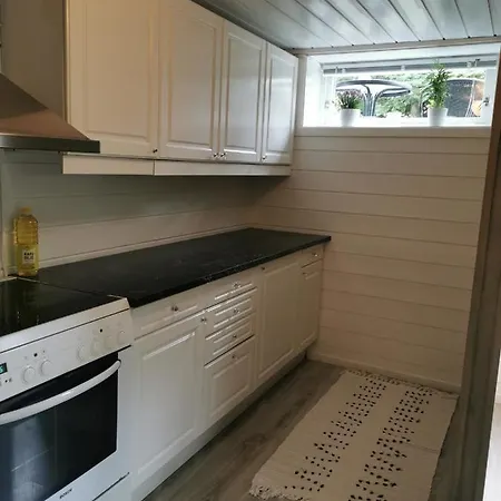 Hybel I Naerheten Av Dyreparken/hamresanden * Kristiansand