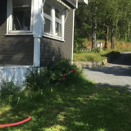 Daire Hybel I Naerheten Av Dyreparken/hamresanden Kristiansand